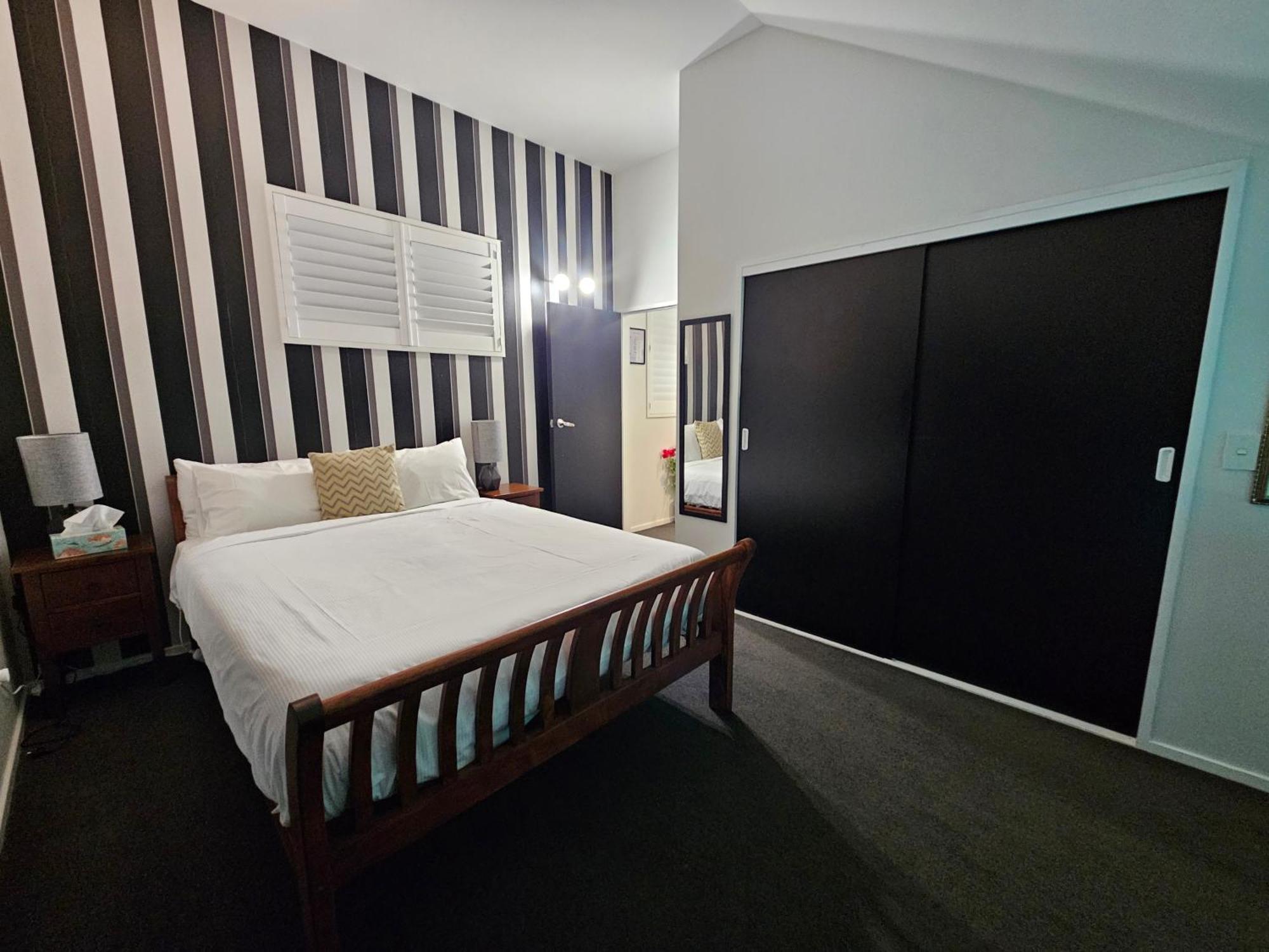 Queenstown Hill, Mountain & Lake Views, 10Mins To City Centre, 10Mins To Airport *