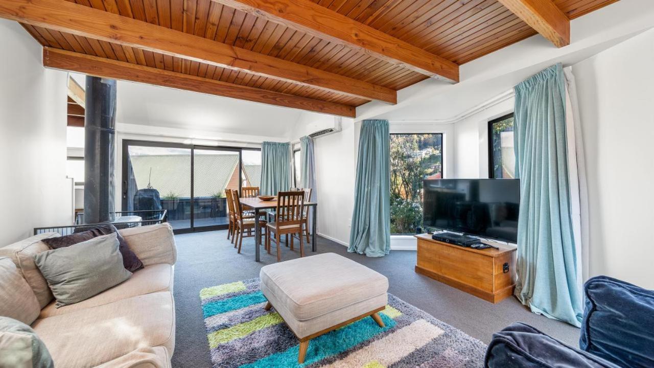 Queenstown Hill, Mountain & Lake Views, 10Mins To City Centre, 10Mins To Airport Ferienhaus *